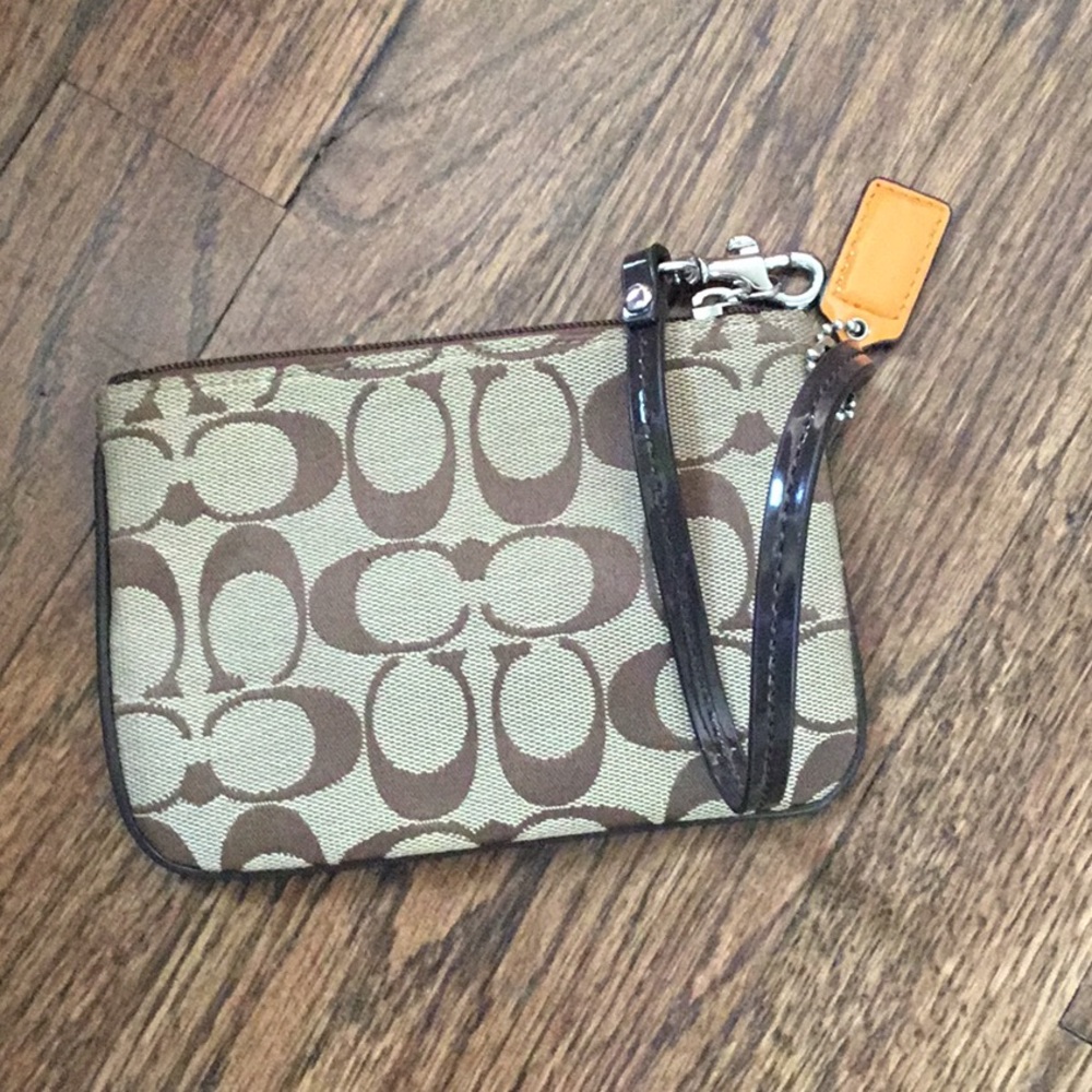 Coach small wristlet - Picture 2 of 3